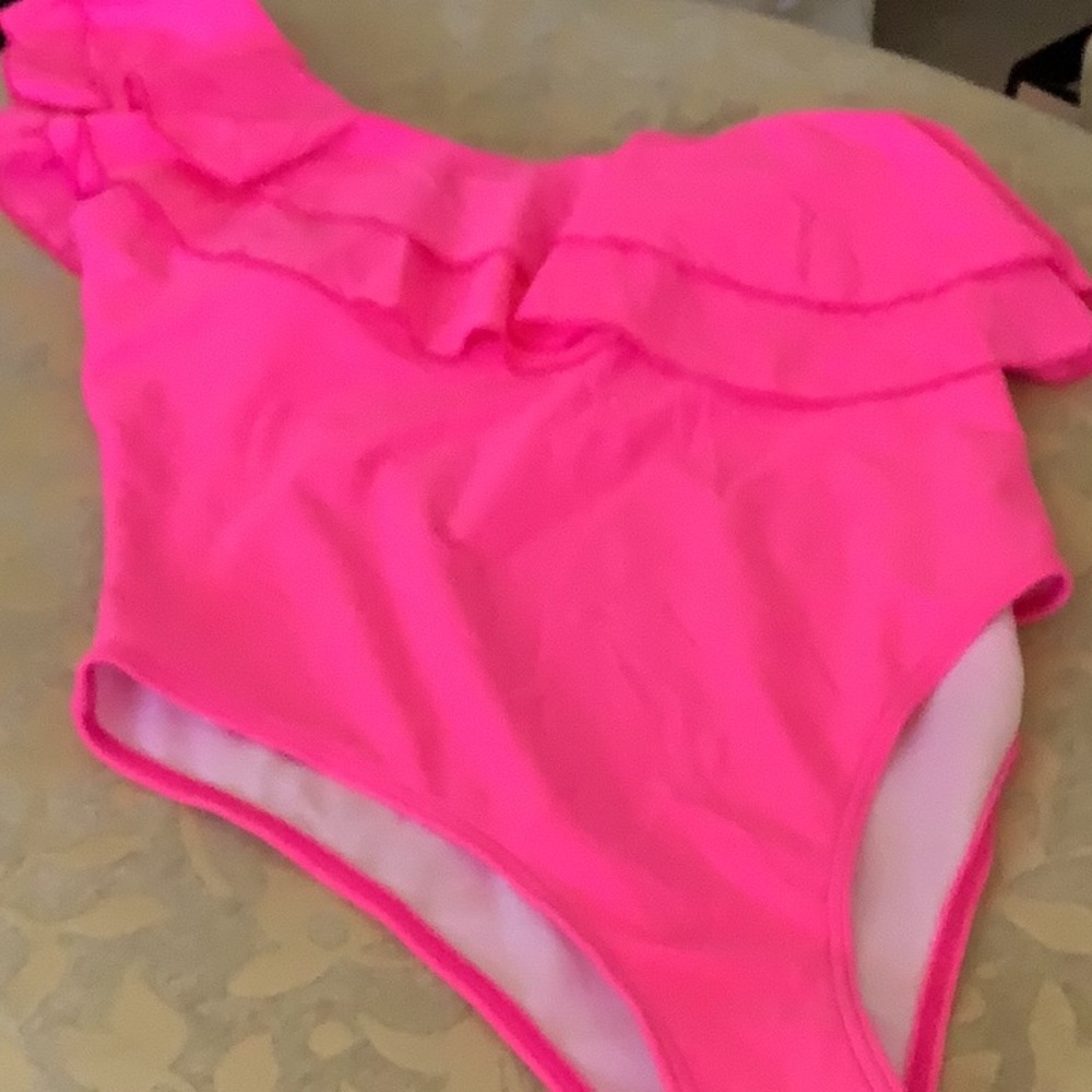 NWOT Gorgeous Pink Bathing Suit πππΈπ - Picture 1 of 13